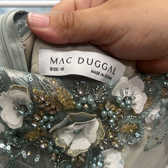 Mac Duggal 67498 NWOT FLORAL EMBROIDERED ILLUSION LONG SLEEVE GOWN - Picture 5 of 10